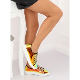 FZ09 Baskets essence dorées 1