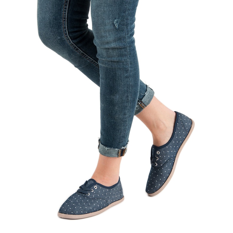 Baskets à pois bleu 1