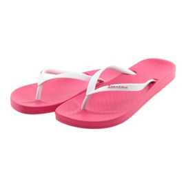 Tongs Ipanema 81030 pour un usage récréatif blanche rose 3