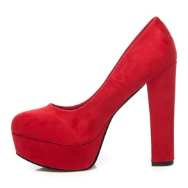 Comer Escarpins en daim sur un pilier rouge 3