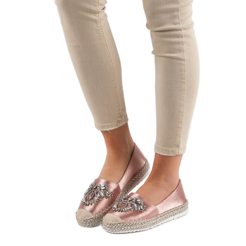 Espadrilles Roses Avec Ornements 1 Espadrilles Roses Avec Ornements 1