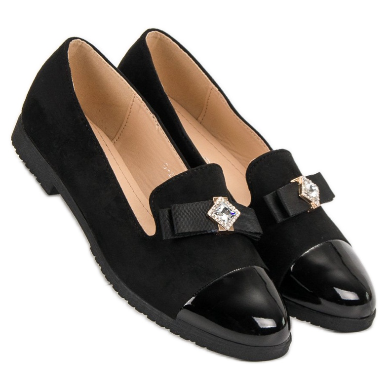 Seigneurs au nez vernis noir 2