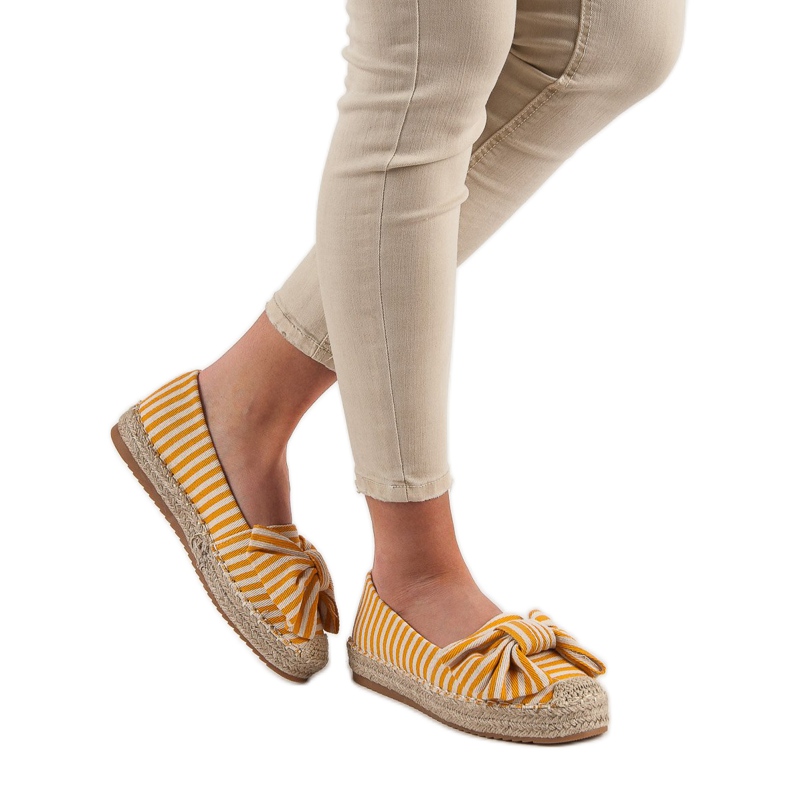 Espadrilles à rayures jaune 2
