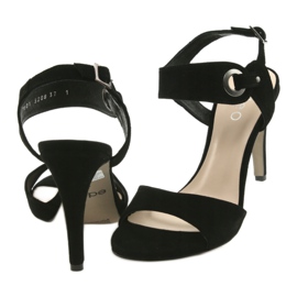 Sandales en cuir sur talon Edeo 3208 noir 4