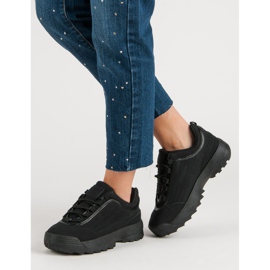 Baskets sur la plate-forme le noir 1