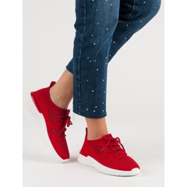 Chaussures de sport aérées rouge 1