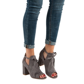 Vinceza Sandales construites sur un bar gris 1