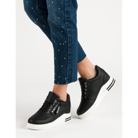 Baskets noires à la mode 2