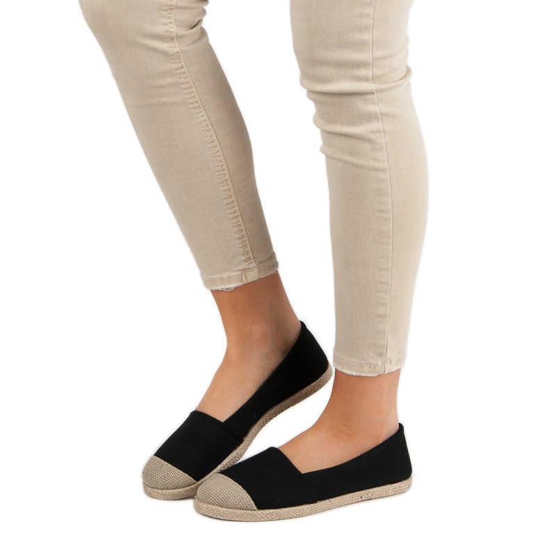 Espadrilles noires à la mode 2