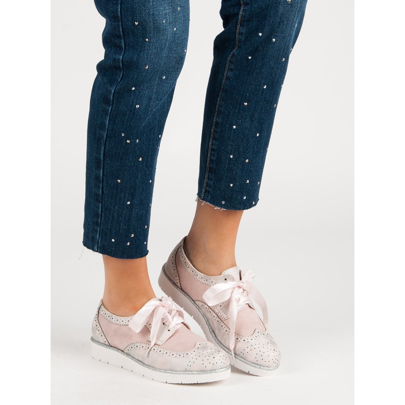 Vices Chaussures attachées avec un ruban rose 1