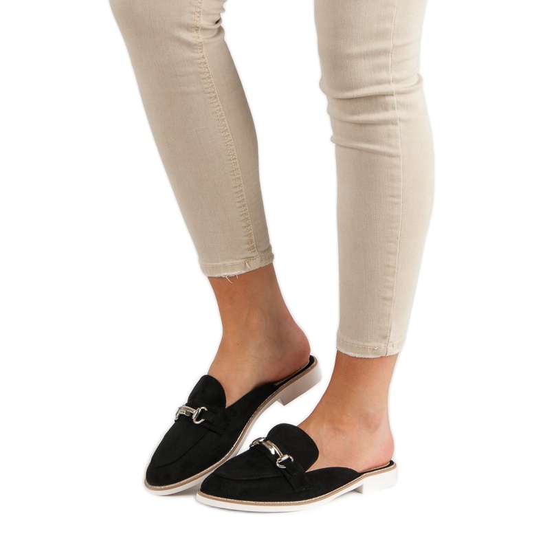 Pantoufles élégantes pour femmes le noir 1