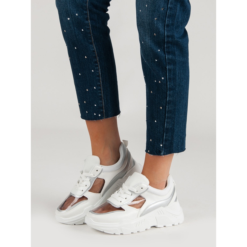 Baskets transparentes sur la plate-forme blanc 2