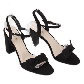 Sandales noires sur le poteau GH1508 Noir le noir 1