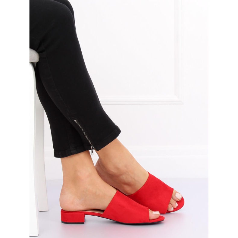 Chaussons rouges femme rouge 1 Chaussons rouges femme rouge 1