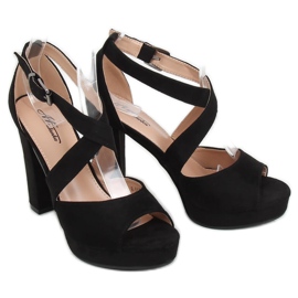 Sandales noires sur la plateforme B-88 Black 1