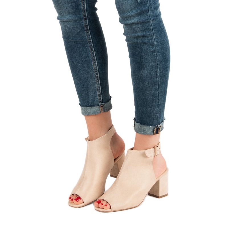 Super Mode Sandales construites sur un bar brun 1