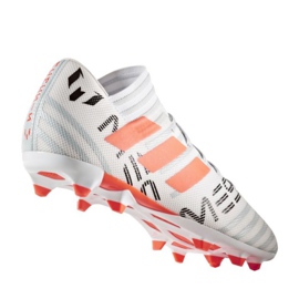 Chaussures de football Adidas Nemeziz Messi 17.3 Fg M CG2965 multicolore blanc 1