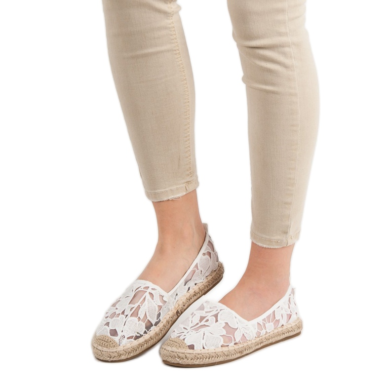 Lucky Shoes Espadrilles blanches en dentelle 2