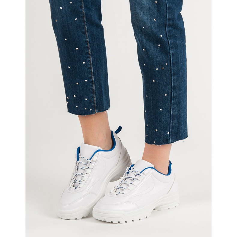 Chaussures de sport pour femmes blanche 2