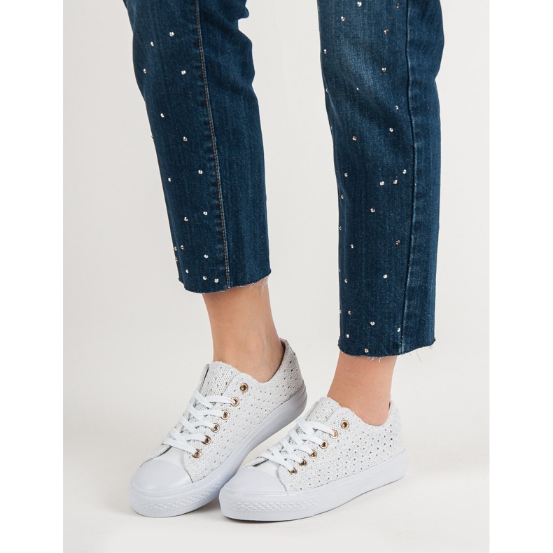 Baskets en textile blanches 1