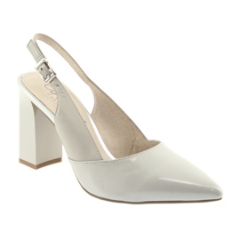 Sandales grises pour femmes sur le poteau Caprice 29604 1