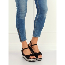 Sandales noires sur talon compensé B126 Noir le noir 2