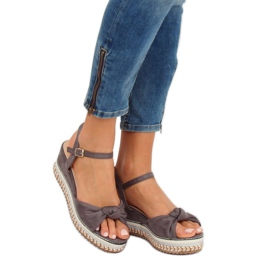 Sandales grises à talon compensé B126 Gris 2 Sandales grises à talon compensé B126 Gris 2