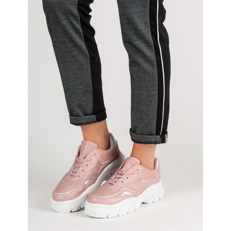 Baskets roses à effet holo 2