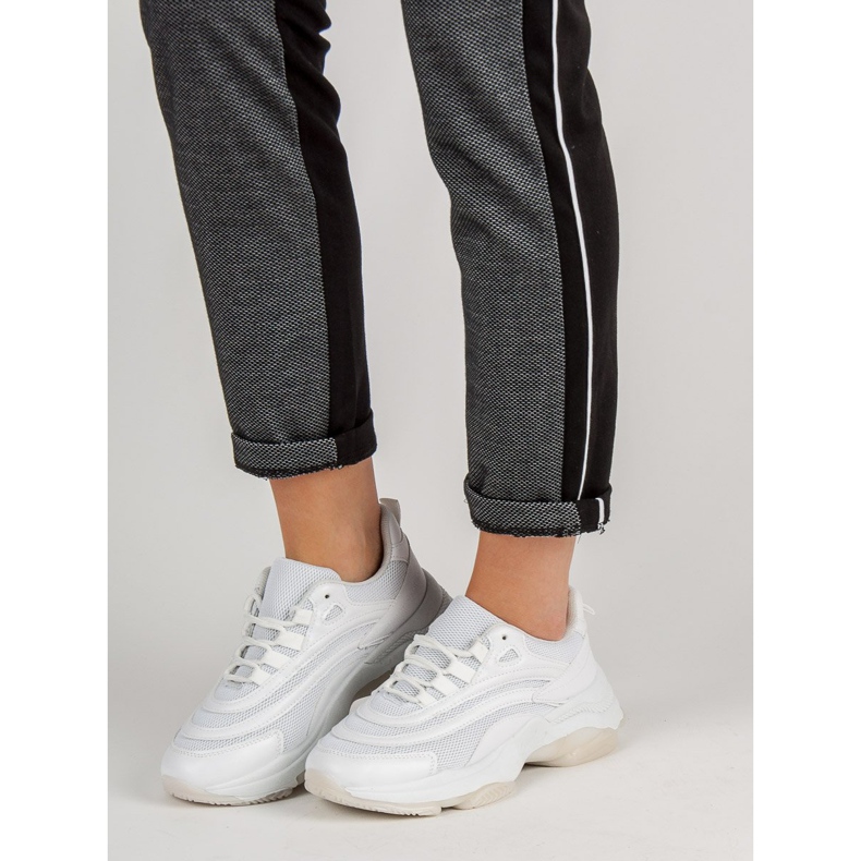 Chaussures de sport à lacets blanche 2 Chaussures de sport à lacets blanche 2