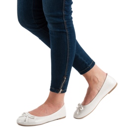 Evento Ballerine Blanche Avec Un Noeud 2