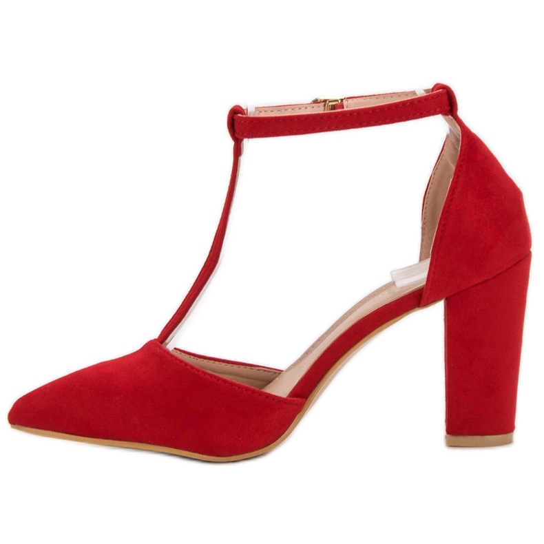 Primavera Pompes rouges sur un pilier 1 Primavera Pompes rouges sur un pilier 1