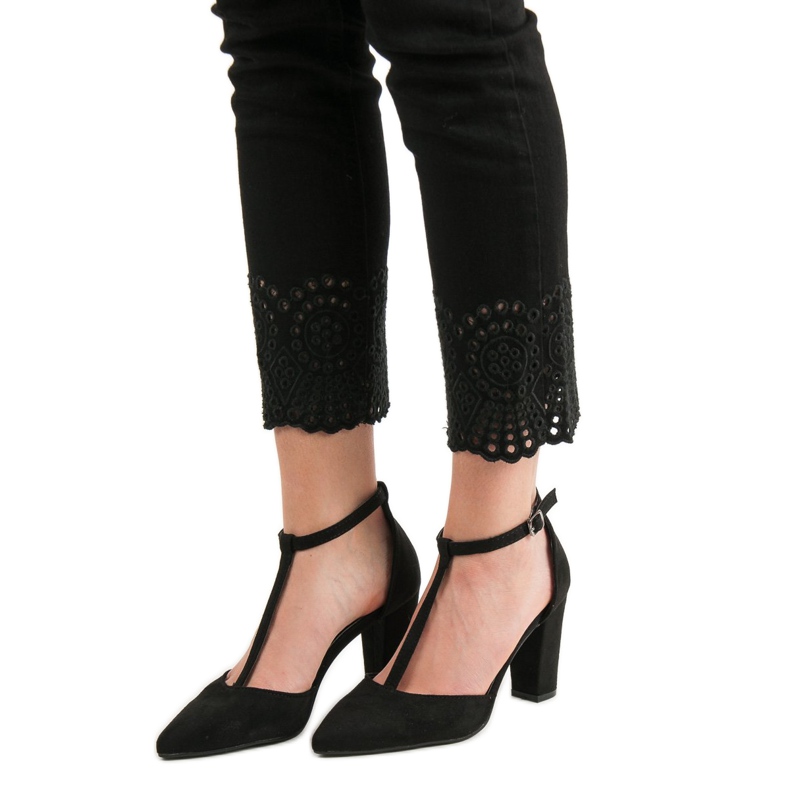 Primavera Escarpins noirs sur un pilier 2