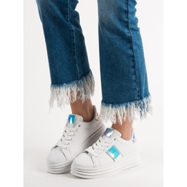 SHELOVET Chaussures blanches sur la plate-forme 2