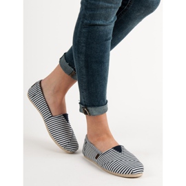 SHELOVET Baskets légères à enfiler blanche bleu 2 SHELOVET Baskets légères à enfiler blanche bleu 2