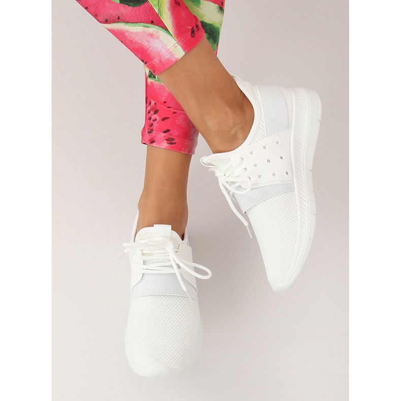 Chaussures de sport blanches 7781-Y Blanc 1