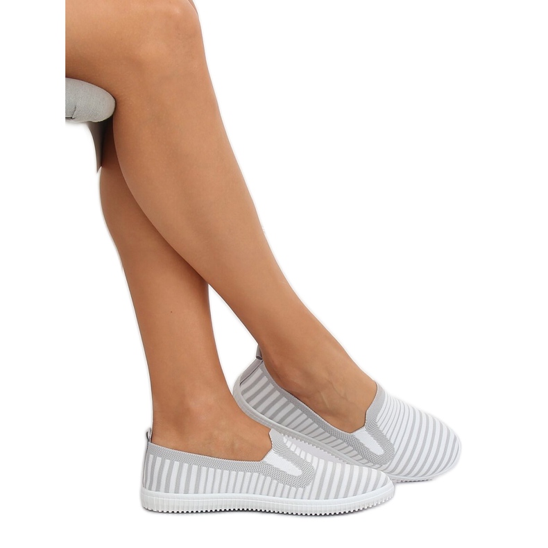 Gris XJ-2909 Baskets slipon grises blanc 1
