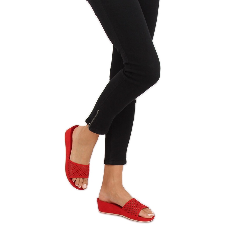 Chaussons ajourés rouges JS-03 Rouge 2