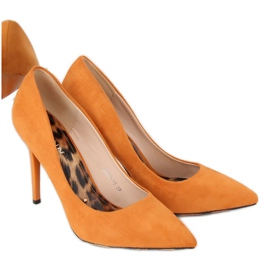 Escarpins sur un chameau 9003-18 Pin's orange multicolore 1