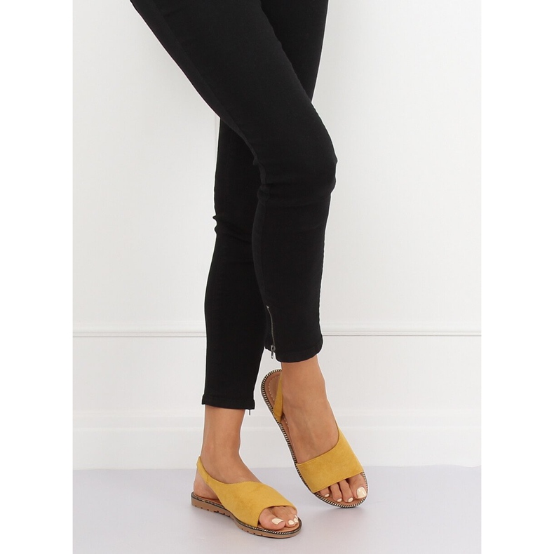 Sandales asymétriques jaunes pour femmes 982 Jaune 2