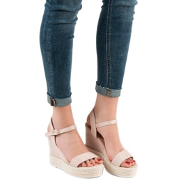 Ideal Shoes Sandales compensées élégantes beige 2