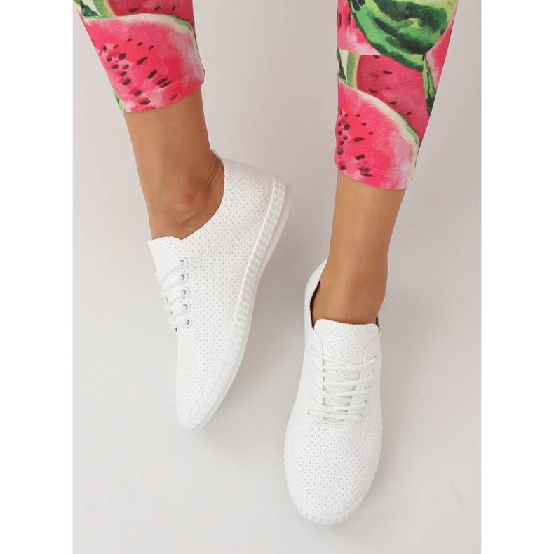 Baskets blanches pour femmes B111-17 Allwhite 2