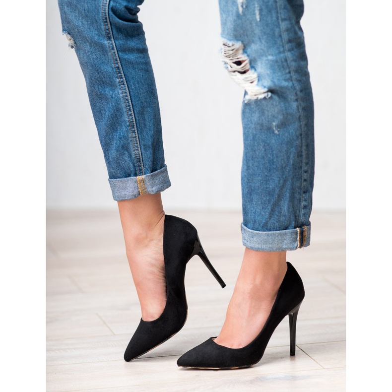 Erynn Pompes sur une épingle le noir 1