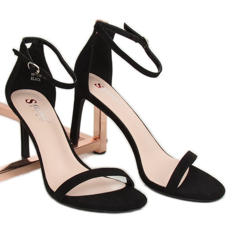 Sandales noires sur talon haut NF-31P Noir le noir 1 Sandales noires sur talon haut NF-31P Noir le noir 1