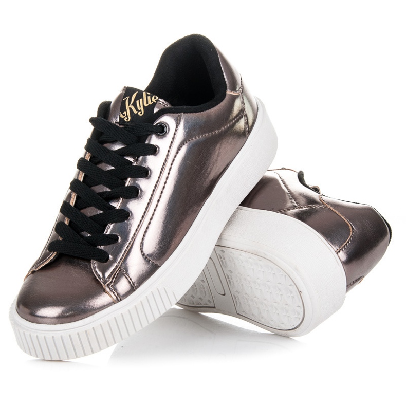 Kylie Baskets sur la plate-forme rose 2 Kylie Baskets sur la plate-forme rose 2