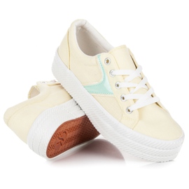 Kylie Baskets sur la plate-forme jaune 6