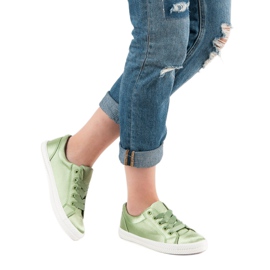 Kylie Baskets en satin vert 1