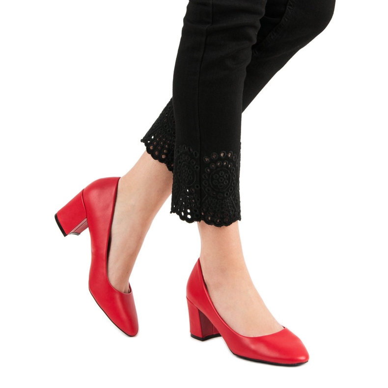 Ideal Shoes Escarpins rouges classiques 2