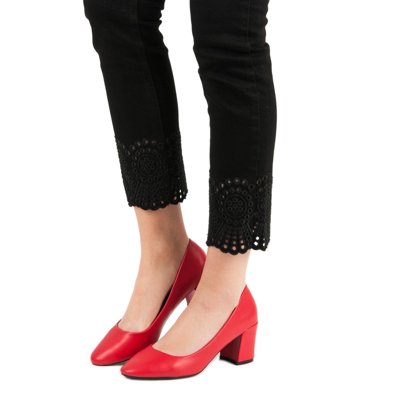 Ideal Shoes Escarpins rouges classiques 1