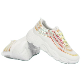 Chaussures de sport légères blanche multicolore 1 Chaussures de sport légères blanche multicolore 1