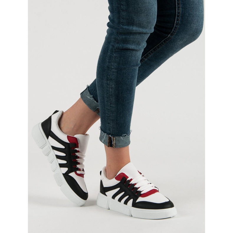 Chaussures de sport confortables blanche le noir 2